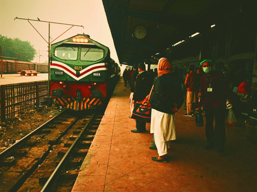 Pak Rail
