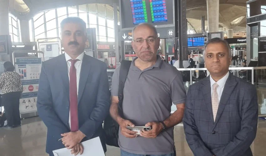 senator-mushtaqone.jpeg